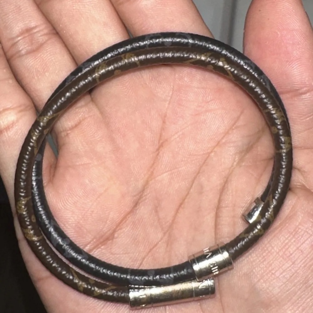 Louis Vuitton Men’s Keep It Double Leather Bracelet Size 19 Brown - Picture 2 of 5